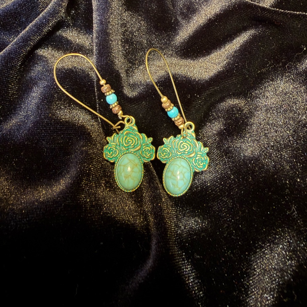 Elegant Turquoise and Gold Earrings